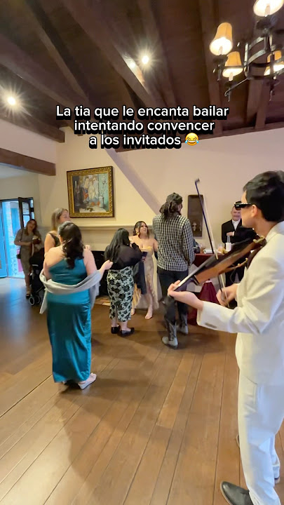 Wedding Cocktail Hour 🎻 #weddings #orlandoweddings #tampaweddings #weddingideas #weddingviolinist