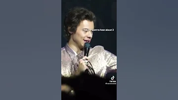 "link them with some chains and stuff" 👁️👄👁️... okay, mr. harry styles