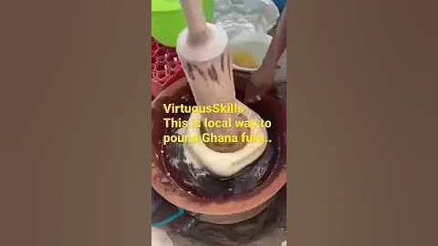 Watch me show you the local way to pound Ghana fufu 🔥#shorts #viral #youtubeshorts #shortsfeed