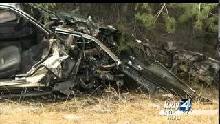 One dead in Highway 395 head-on collision