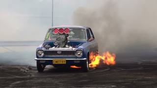 BLOWN V8 COROLLA ( CMEFRY ) CATCHES FIRE IN THE BURNOUT FINALS AT KANDOS 2012