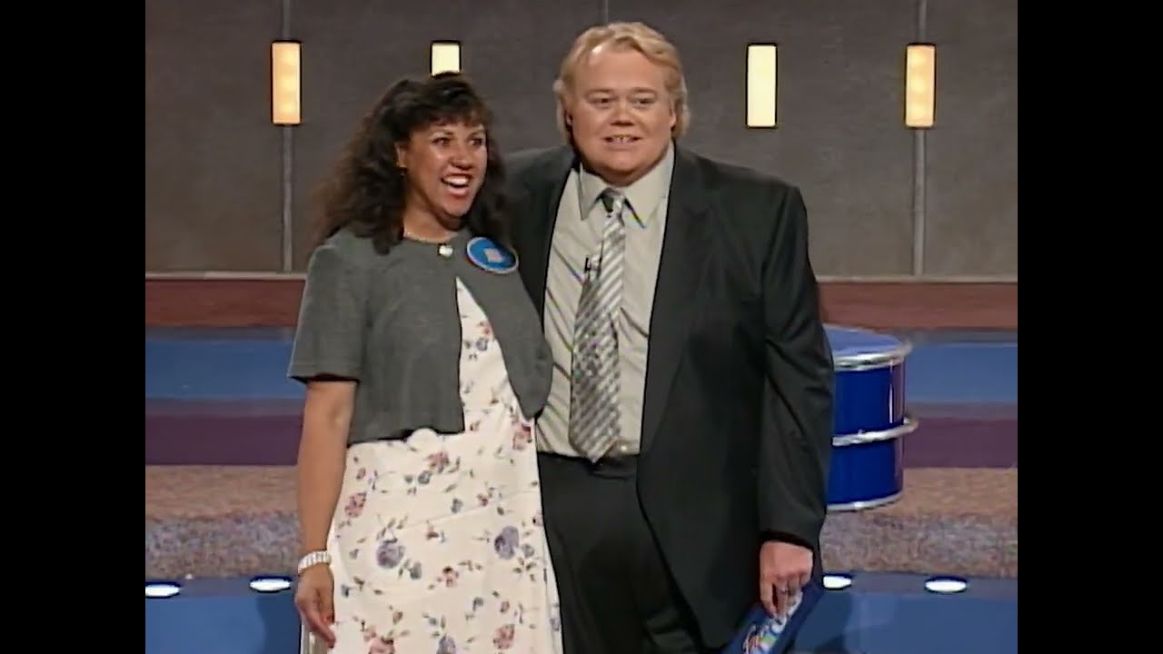 Family Feud | Why Would a Woman Pucker Her Lips? | Louie Anderson | 2000 | BUZZR
