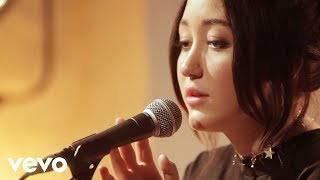 Noah Cyrus - Make Me (Cry) (Live - Vevo Exclusive)