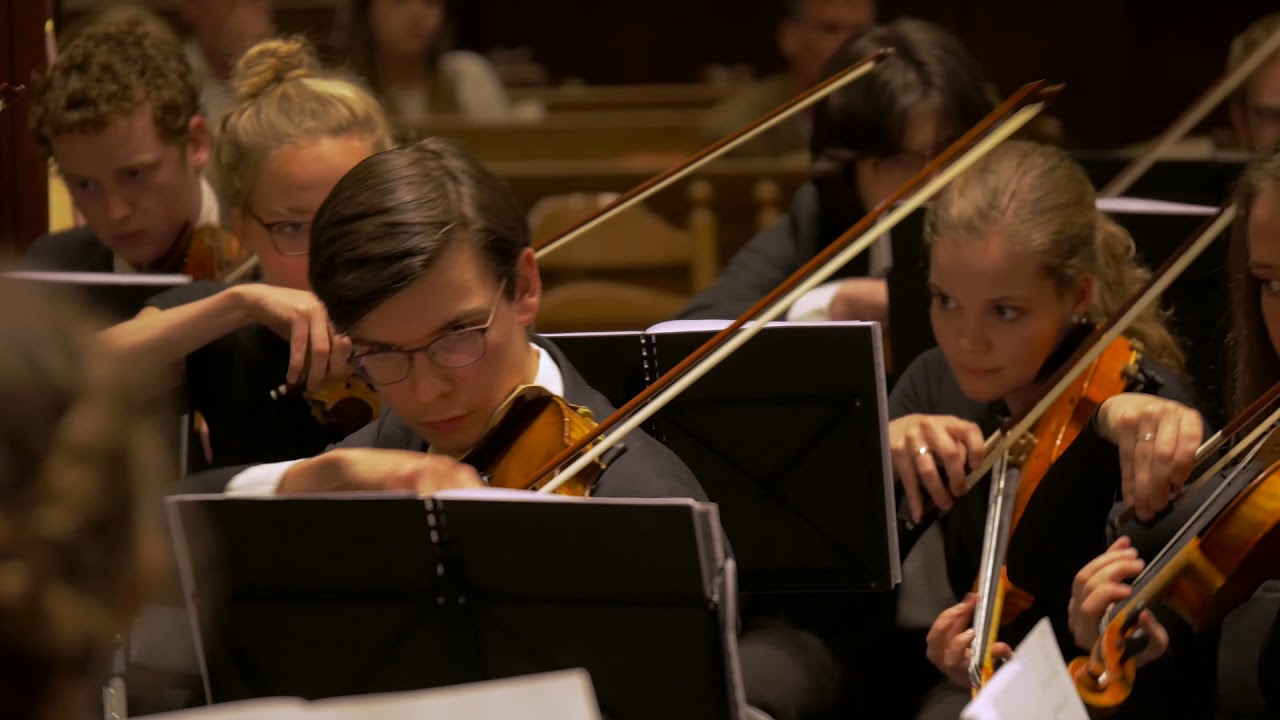 Nacht op de kale berg - Moessorgsky | USKO o.l.v. Gilles Michels - YouTube