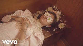 Sierra Ferrell - Bells of Every Chapel (Official Music Video) chords