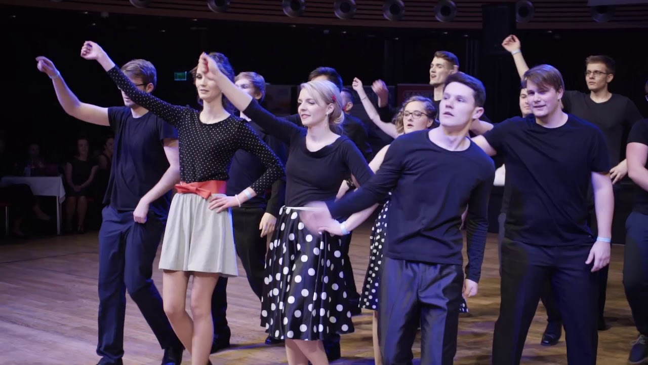 Maturitní ples SPŠ Trutnov, 4. IT, předtančení