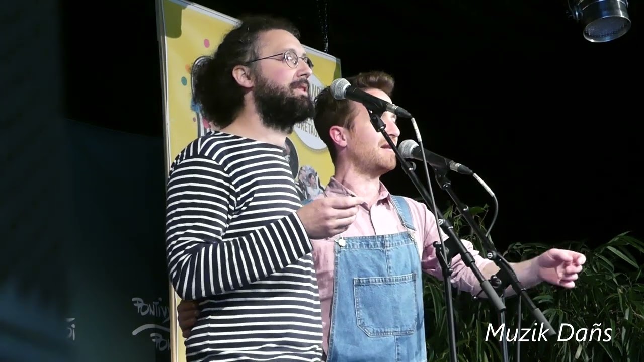 Gavotte de Plougastel : 1er prix du Kan Ar Bobl 2022 / Kan Ha Diskan avec Cornec/Creac'hcadec