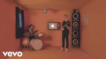 Red Checker - Mandarin (Official Video)