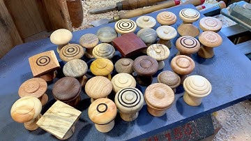 Richard Raffan turns drawer knobs using a spindle gouge