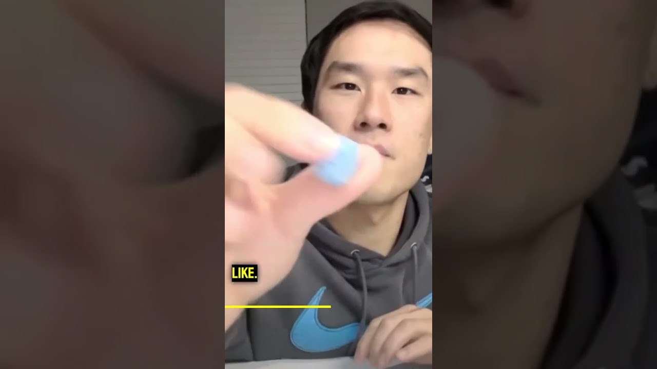 Trying Warheads extreme sour candy!!