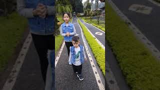 Download Lagu Jalan2 santai ke Ulun Danu ala Elmira \u0026 Alexander - 2 😀 MP3 Download Lagu Jalan2 santai ke Ulun Danu ala Elmira \u0026 Alexander - 2 😀 MP3