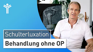 Wie wird eine ausgekugelte Schulter behandelt?