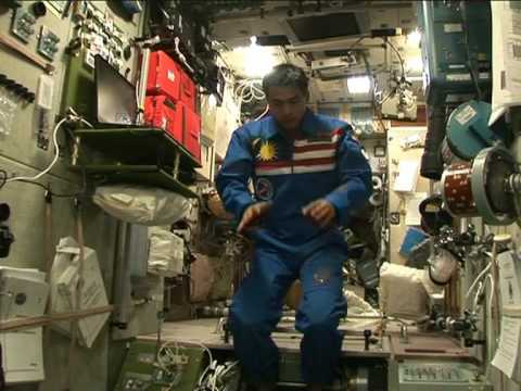 Dr. Sheikh Muszaphar Shukor Praying in outer space (from "Muslim in Space" DVD)