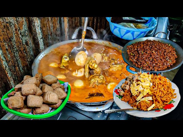 BERAS MAHAL, IBUK INI GAK TAKUT BANGKRUT,TIAP HARI 200 AN SISWA MAKAN DISINI 5 RIBU BONUS ES TEH class=