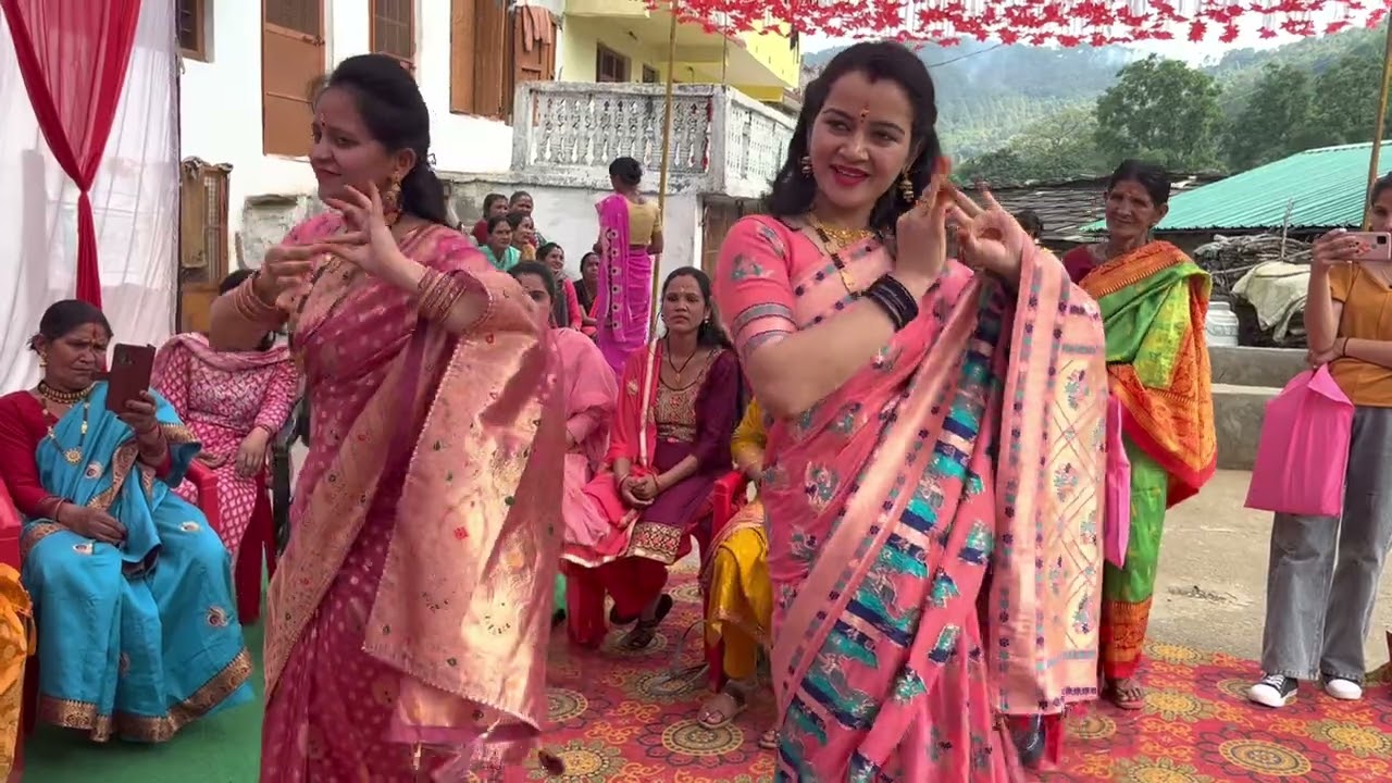 Meri bhabhiyon ka khubsurat dance Motima pahadi song