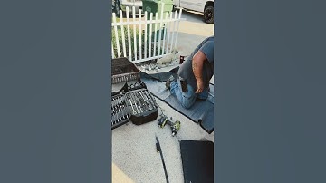 Replacing struts on a 2012 Ford flex