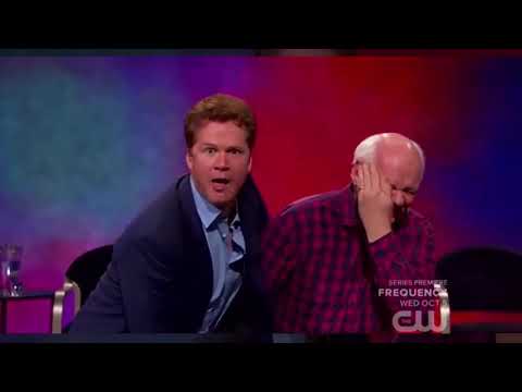 Video: Colin Mochrie Nettovärde: Wiki, Gift, Familj, Bröllop, Lön, Syskon