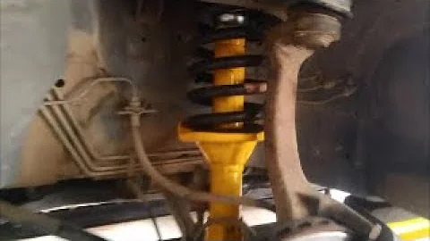 Ford Replace Front Shock Absorbers Front Suspension Struts - Macpherson Struts How to DIY