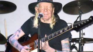 Video voorbeeld van "Johnny Winter - One Step At A Time"