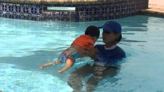 2010 08 18 Natacion De Las Ninitas 001