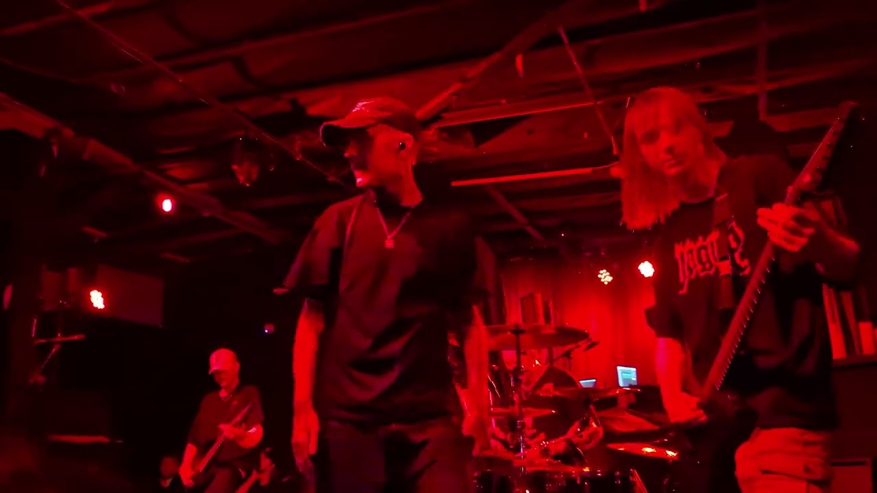 thrown - grayout live in Tucson, AZ 2025