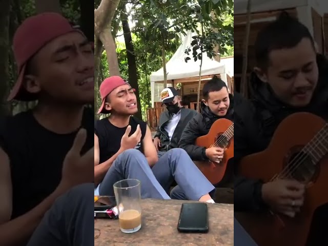 Berapa lama aku memikirkanmu wahai dinda - Cinta Terpendam - Cover Gitar Akustik class=