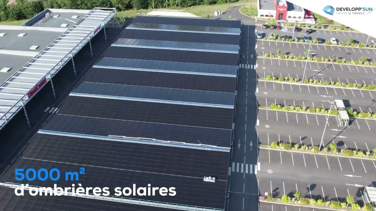 Réalisation d’ombrières solaires d’envergure au Leclerc de Romorantin (41)