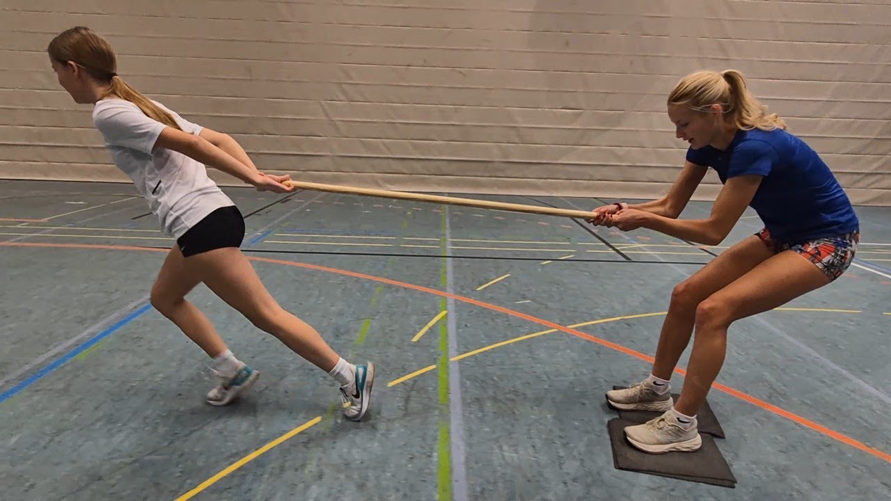 Koordinations- und Krafttraining mit Teppichfliesen