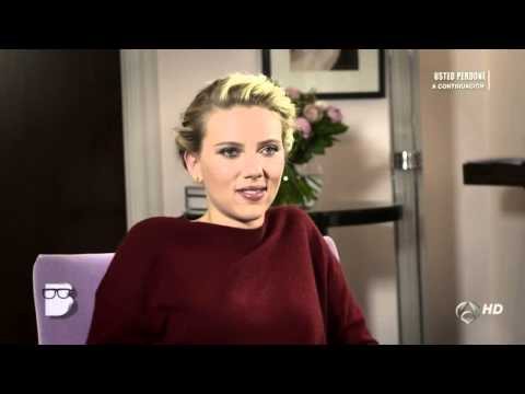 Video: Zakaj Je Scarlett Johansson Spremenila Svoj Slog