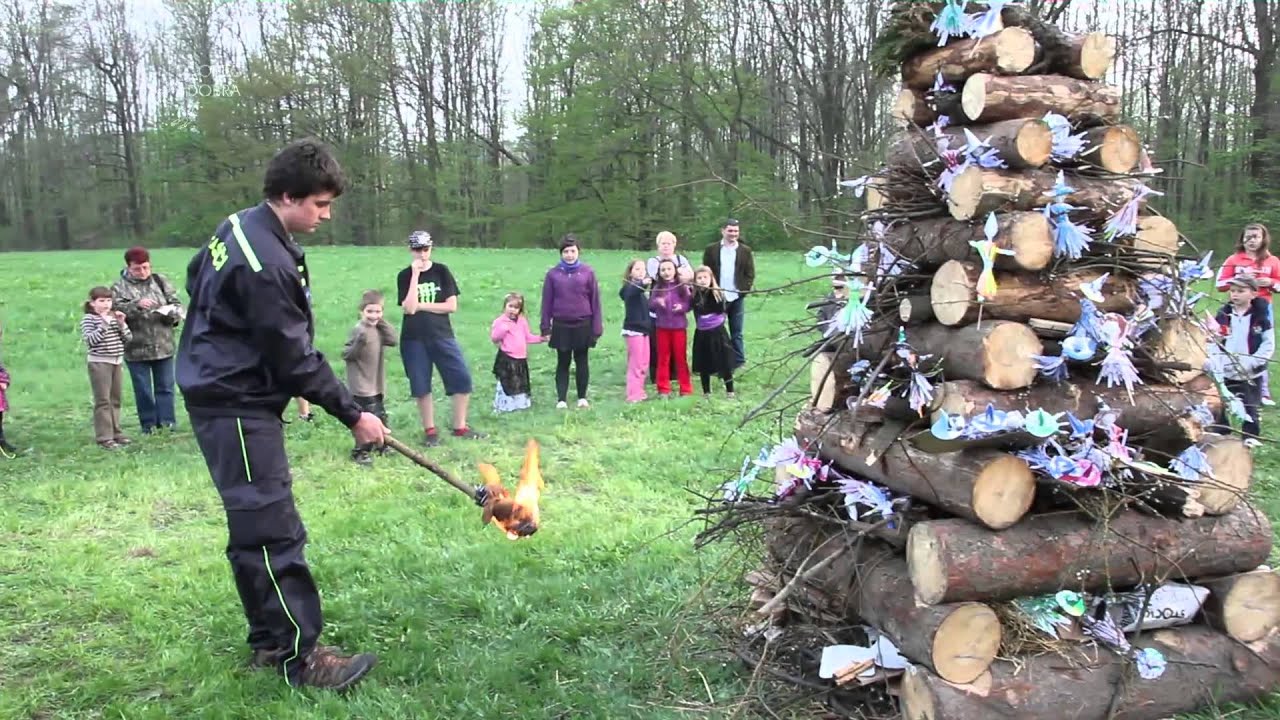 Pálení čarodějnic | 30.4.2013 - YouTube