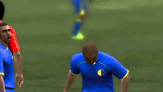 FIFA 12 Ultimate Team - Amazing ONLINE Long Range Goal - Roberto Carlos is BEAST
