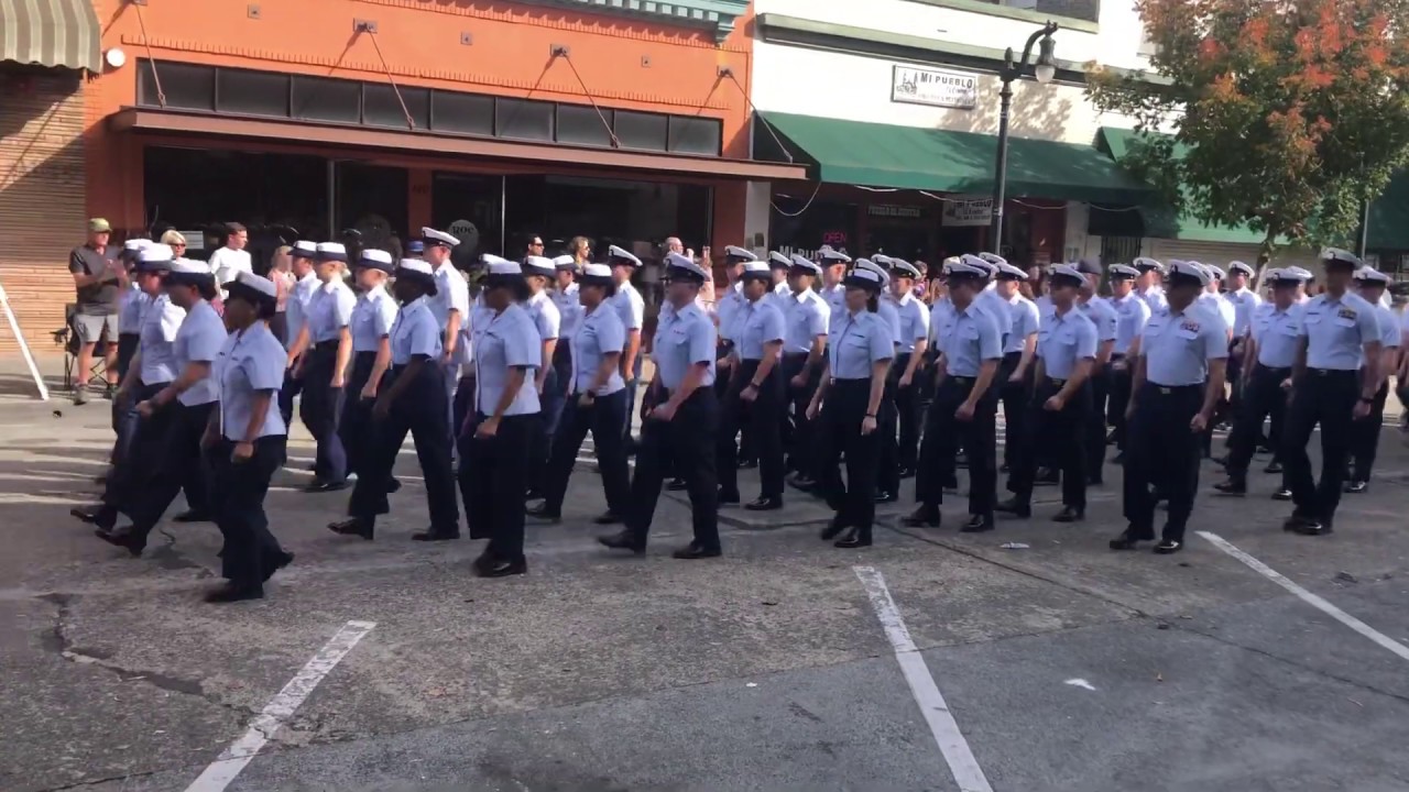 The Coast Guard at the Petaluma Veteran's Day Parade (11/11/19) YouTube