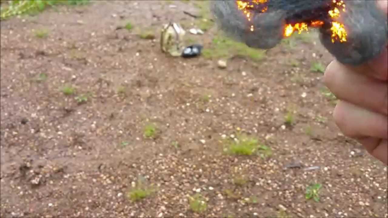 Australian Survival School making fire with 9 volt battery vs 2 C