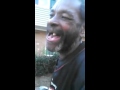 No teeth man sings R.KELLY "BUMP N GRIND"