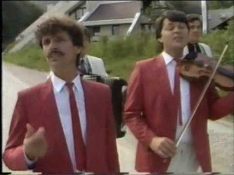 Kalesijski Zvuci Pita Mene Moja Majka Stara 