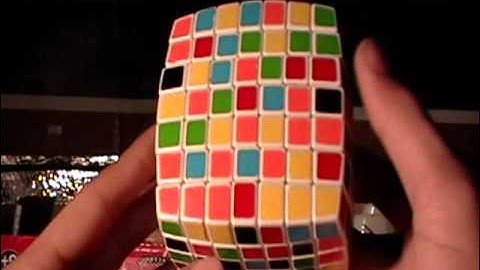 How to solve a V-cube 7 (Part 1)