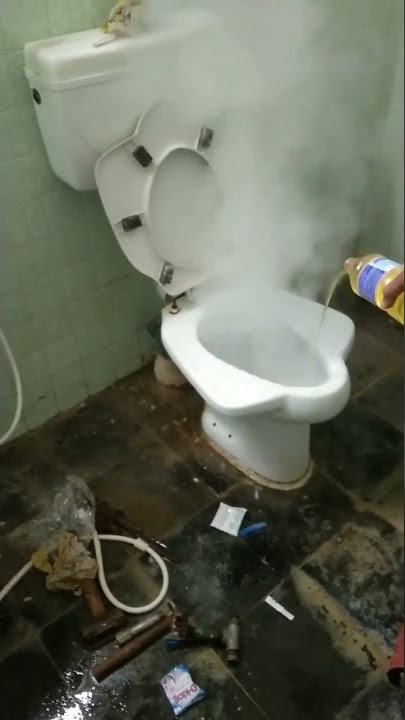 commode putting acid d.block chemical mix see what happen
