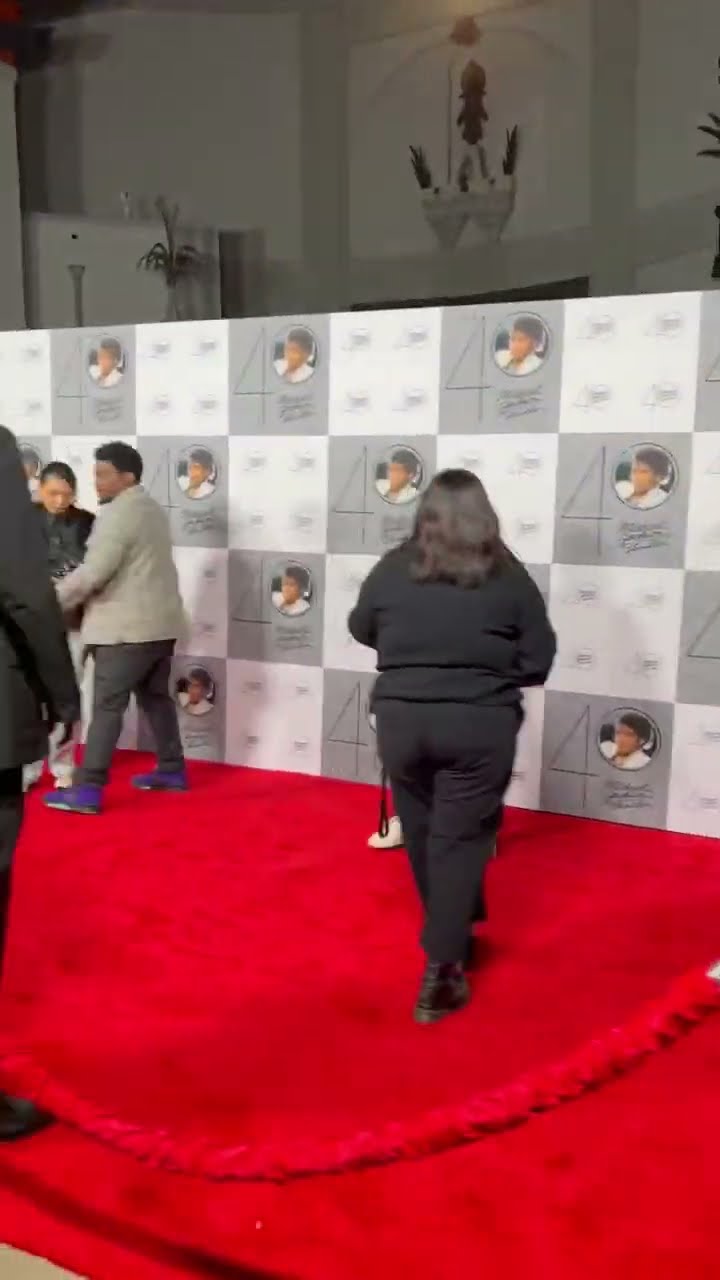 Recap of #Thriller40 documentary fan event at the Chinese Theatre in Los Angeles, CA