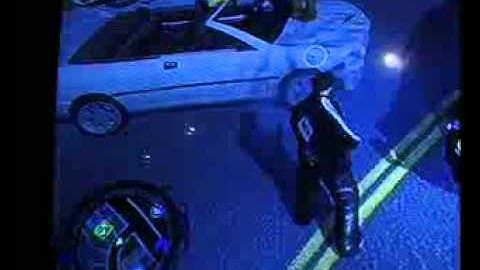 Game Glitch 2006 - Saints Row - Stuck in bonet!