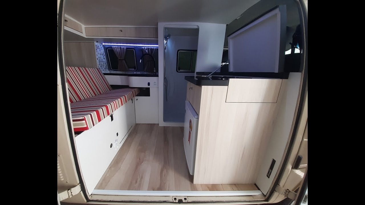 Tour pela kombi com banheiro 