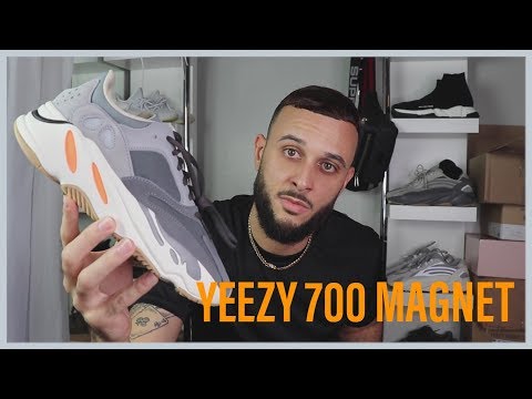 yeezy 700 boost magnet