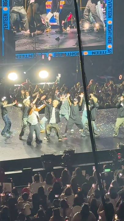 Seventeen chaos during Holiday. I don’t know where to look! | Chicago D2💎 #carat  #seventeen