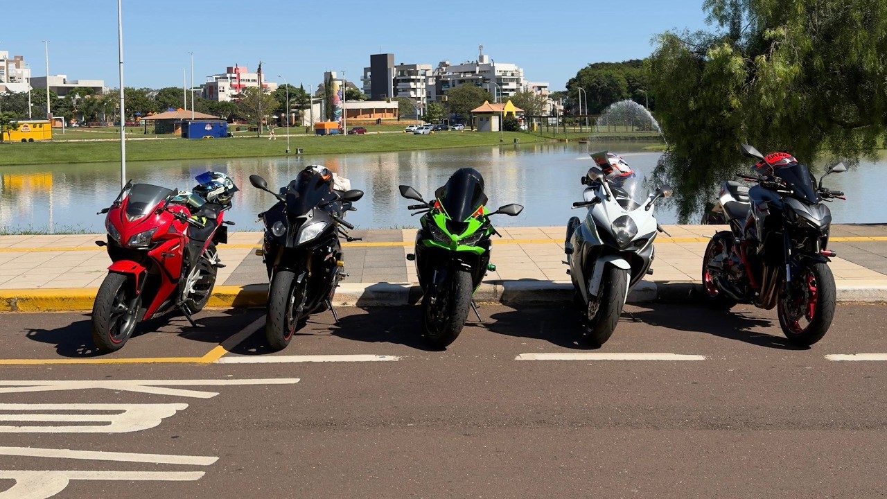 ROLÊ DE FERIADO COM A GALERA. [MOTOVLOG]  [4K]