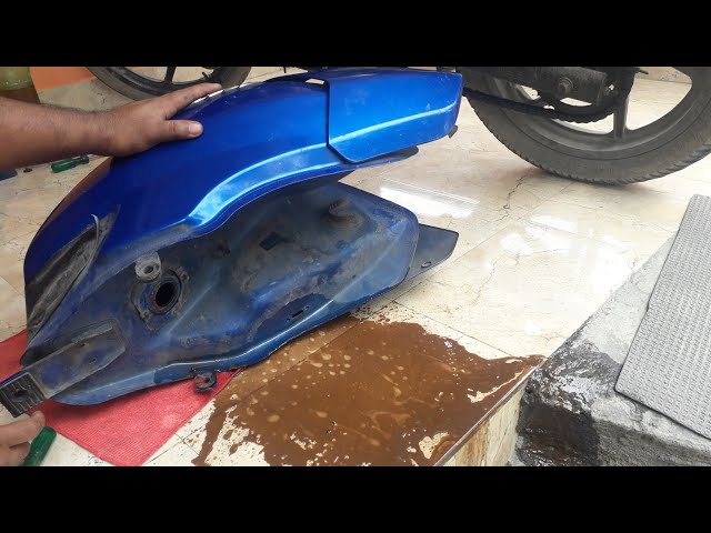 How to clean bike petrol tank at home with water and harpic 