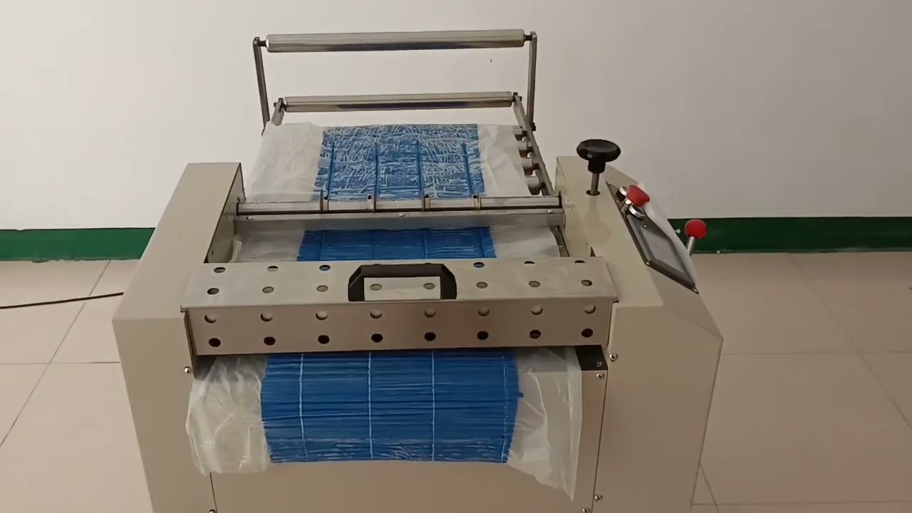 silicone rubber strip and slit cutting one machine