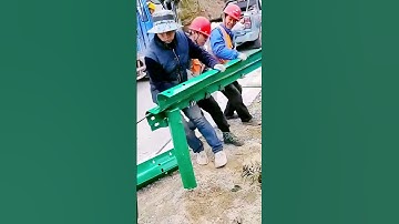 The process of installing the corrugated guardrail  Good tools to help you work