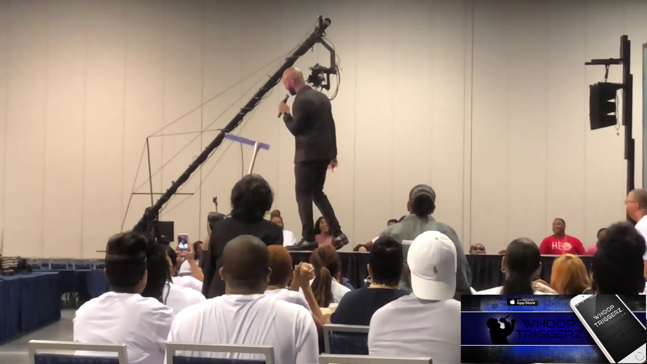 Live Whoop Triggerz Presentation in front of a 600+ audience!!! Watch it all the way through!!!