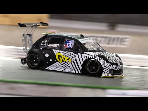 Amazing Nissan March - YouTube