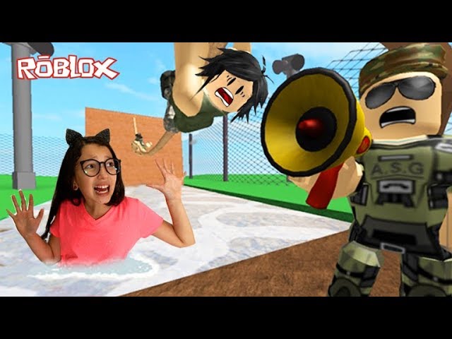 Roblox - ESCAPAMOS DO ACAMPAMENTO (Escape Camp Roblox Obby)