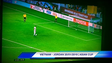 Điệu nhảy tát nước cực cool của Đặng Văn Lâm | Лев Шонович Данг và Cú sút lịch sử của Bùi Tiến Dũng